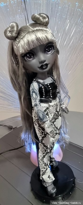 Луна в образе фотомодели — Куклы Rainbow High (Рейнбоу Хай