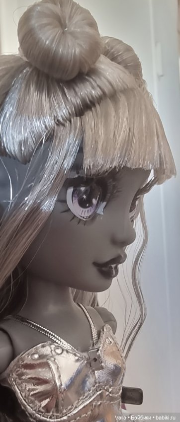 Луна в образе фотомодели — Куклы Rainbow High (Рейнбоу Хай