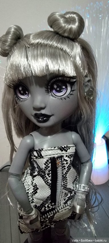 Луна в образе фотомодели — Куклы Rainbow High (Рейнбоу Хай