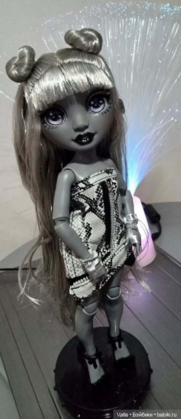 Луна в образе фотомодели — Куклы Rainbow High (Рейнбоу Хай