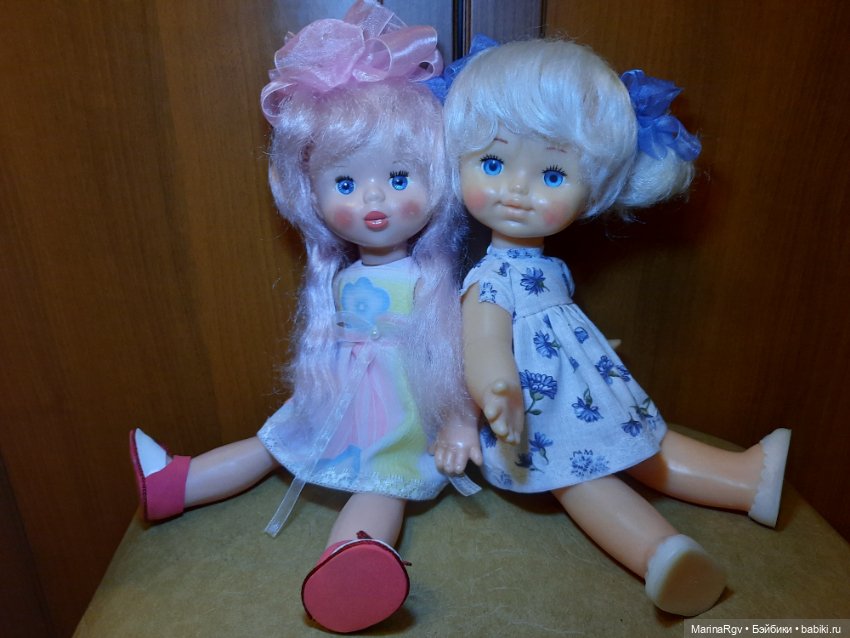 Риточка Загорск с зефирно-розовыми волосами