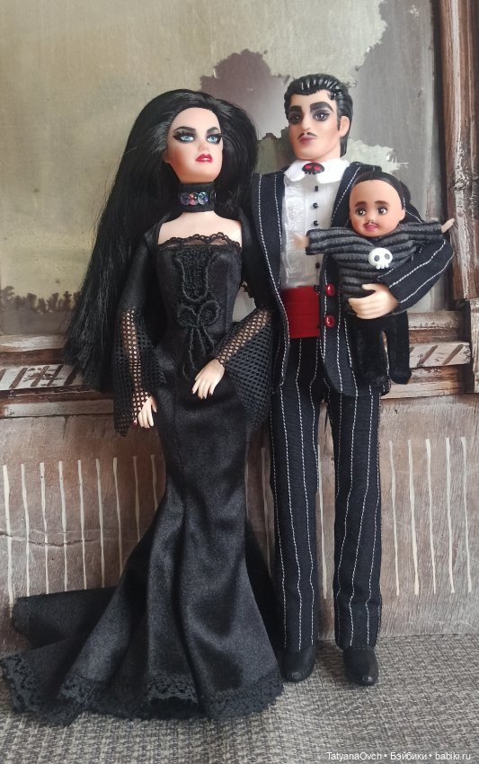 В роли семейки Аддамс — Коллекционные куклы разных авторов (Разное): редкие бренды