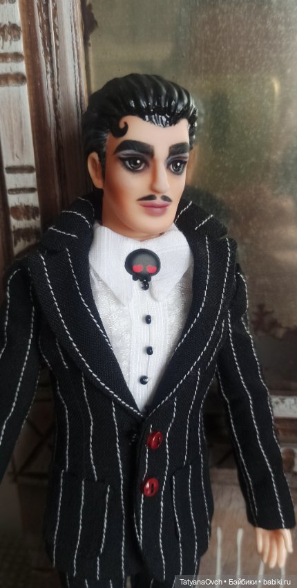 В роли семейки Аддамс — Коллекционные куклы разных авторов (Разное): редкие бренды (фото 8)