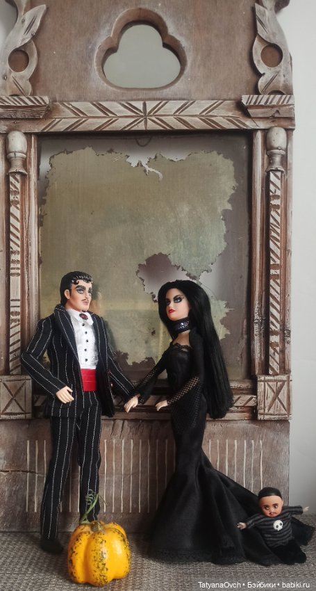 В роли семейки Аддамс — Коллекционные куклы разных авторов (Разное): редкие бренды (фото 2)