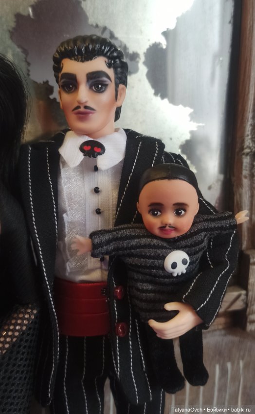 В роли семейки Аддамс — Коллекционные куклы разных авторов (Разное): редкие бренды (фото 4)