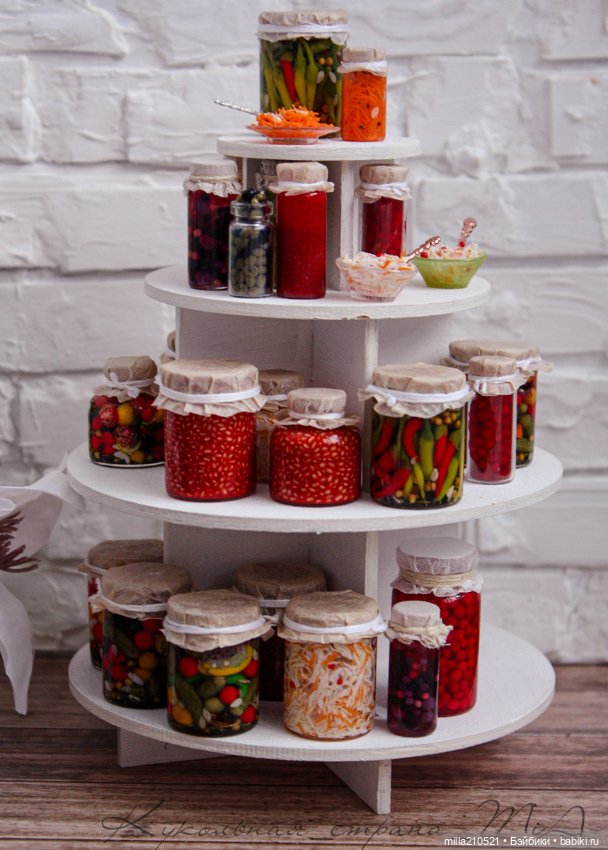 Кто-то закатывает джинсы... а мы уже закатываем банки