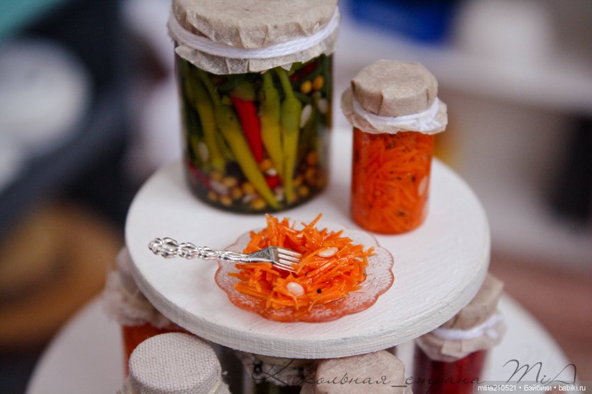 Кто-то закатывает джинсы... а мы уже закатываем банки