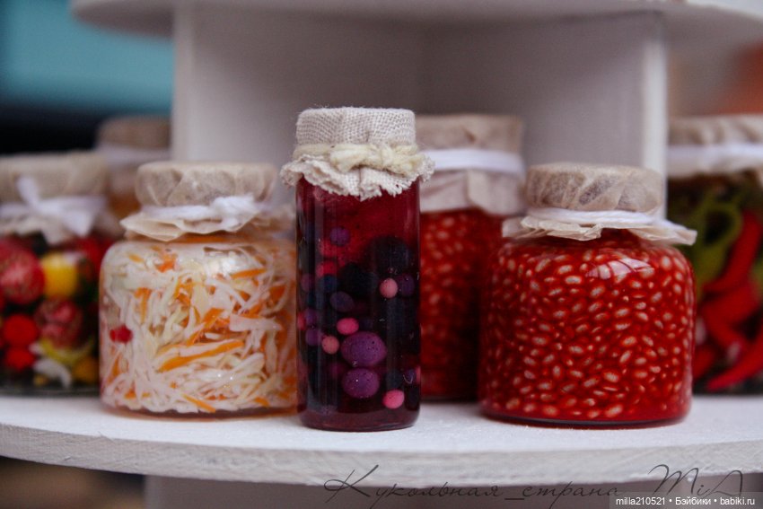 Кто-то закатывает джинсы... а мы уже закатываем банки