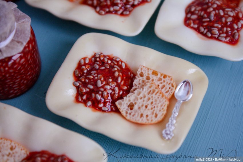 Кто-то закатывает джинсы... а мы уже закатываем банки