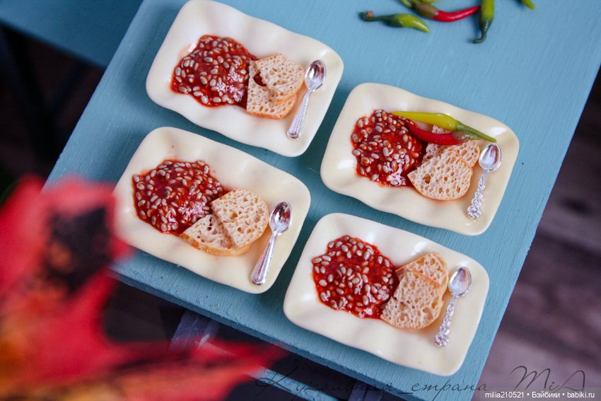 Кто-то закатывает джинсы... а мы уже закатываем банки