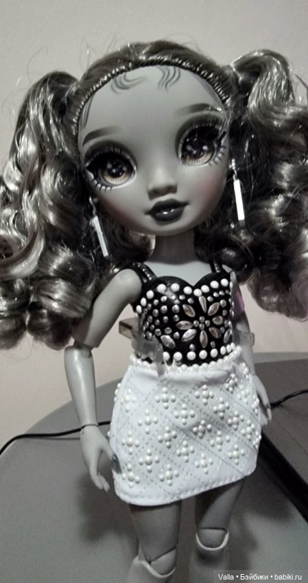 Поиграй со мной! Переодевашки с Николь