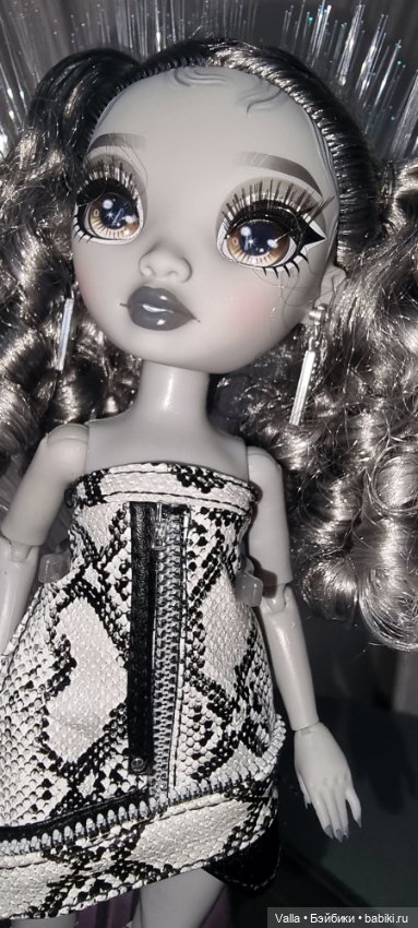 Поиграй со мной! Переодевашки с Николь (фото 8)