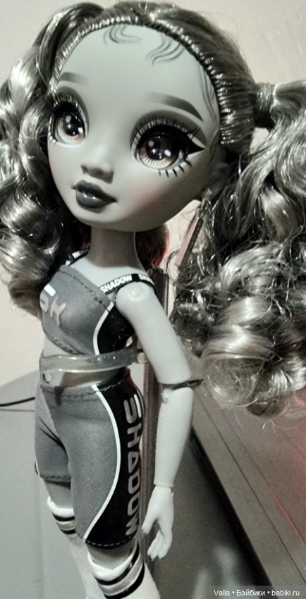 Поиграй со мной! Переодевашки с Николь