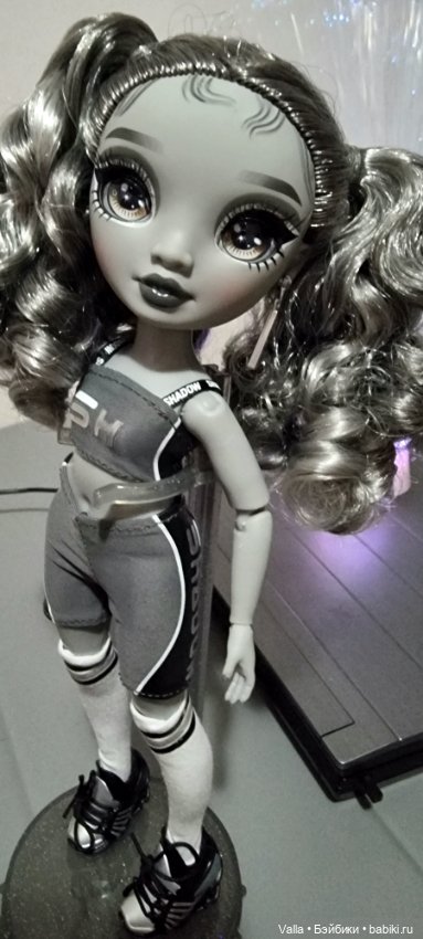 Поиграй со мной! Переодевашки с Николь