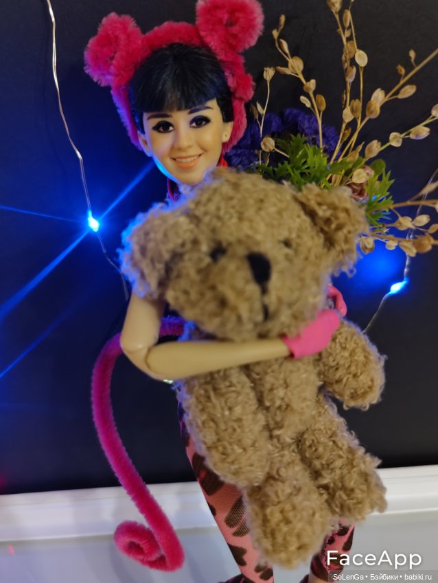 Одиночная программа, выступление МэйЛинь Тао. Розовая пантера. #Соревнования по фигурному катанию. Гран-при среди кукол. Женщины