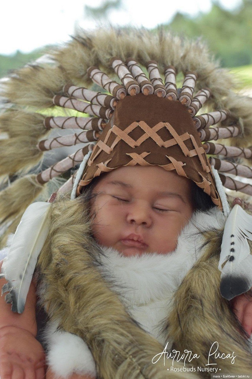 November Rayn скульптора Doris Moyers Hornbogen, автор прототипа Aurora De Giovanni Lucas