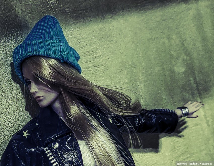 Девушка с глазами самого синего льда (Elyse Integrity) (фото 10)