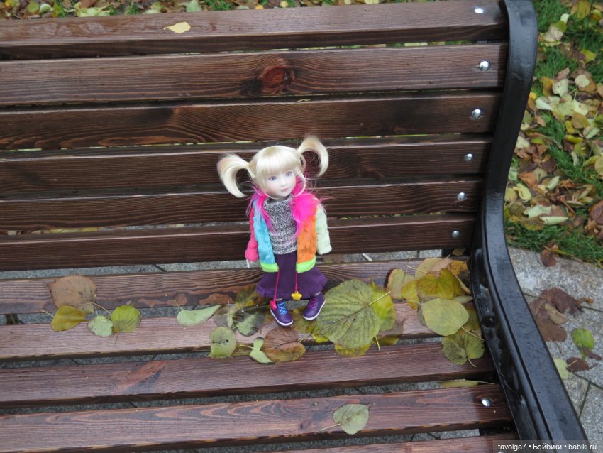 Калли-Стелла Ruby Red Siblies на прогулке в арбатских переулках (фото 4)