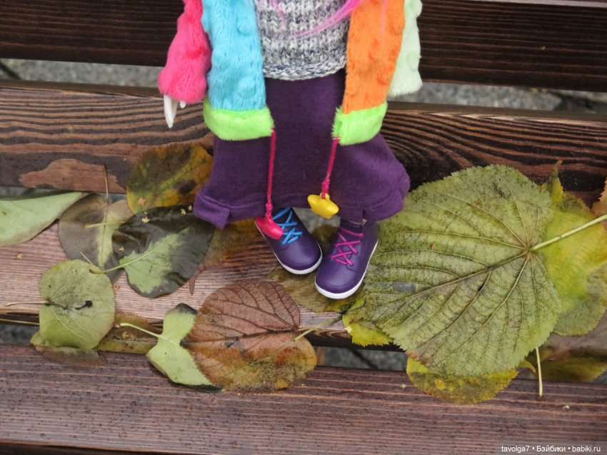 Калли-Стелла Ruby Red Siblies на прогулке в арбатских переулках (фото 5)