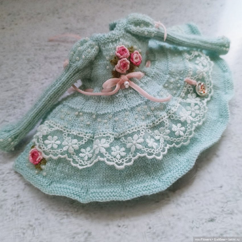 Вяжу куколкам.. голубой — Одежда и обувь для кукол своими руками: фото