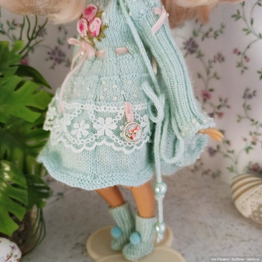 Вяжу куколкам.. голубой — Одежда и обувь для кукол своими руками: фото