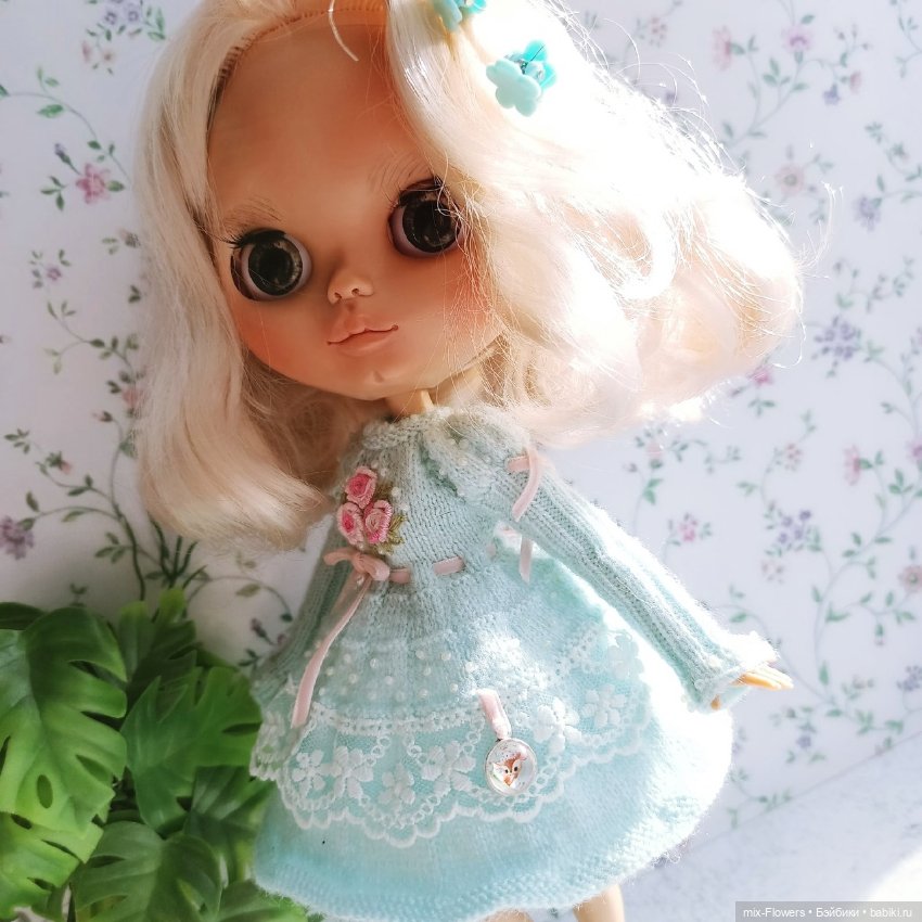 Вяжу куколкам.. голубой — Одежда и обувь для кукол своими руками: фото
