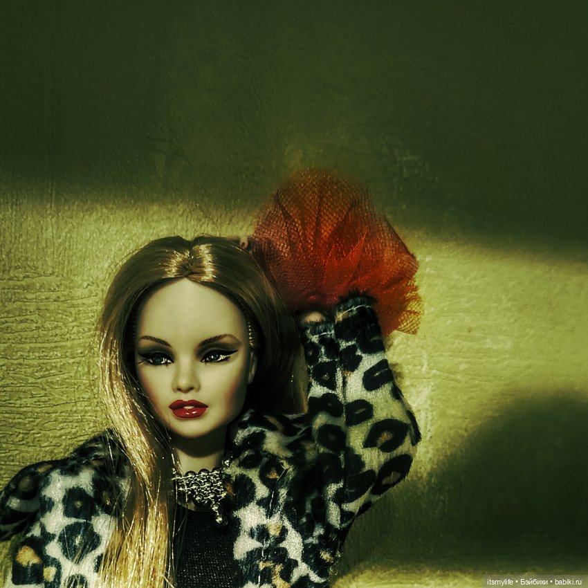 Василиса: красная помада и чуть-чуть мистики (Voltage Erin Integrity) (фото 4)