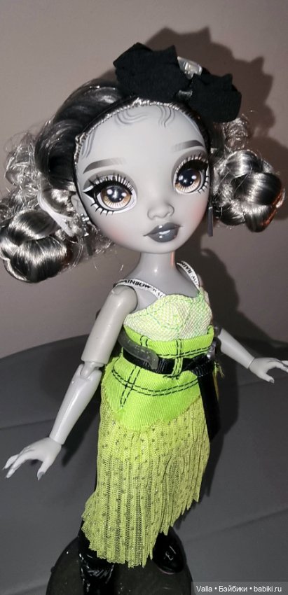 Поиграй со мной! Переодевашки с Николь