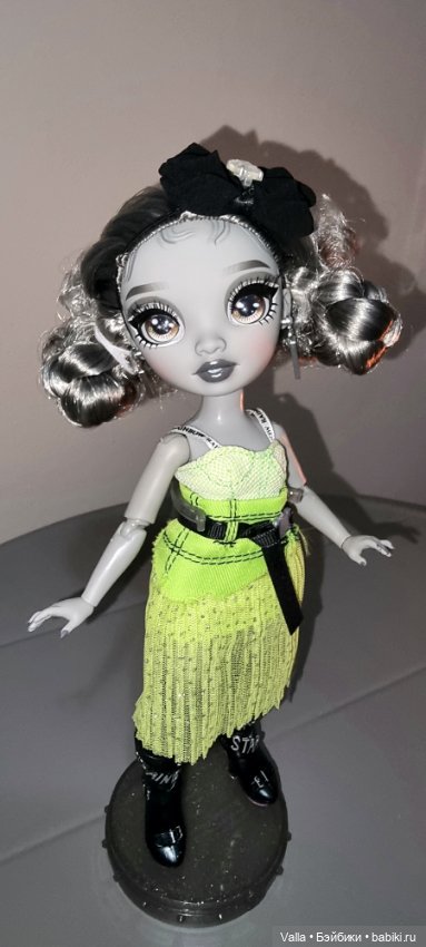 Поиграй со мной! Переодевашки с Николь