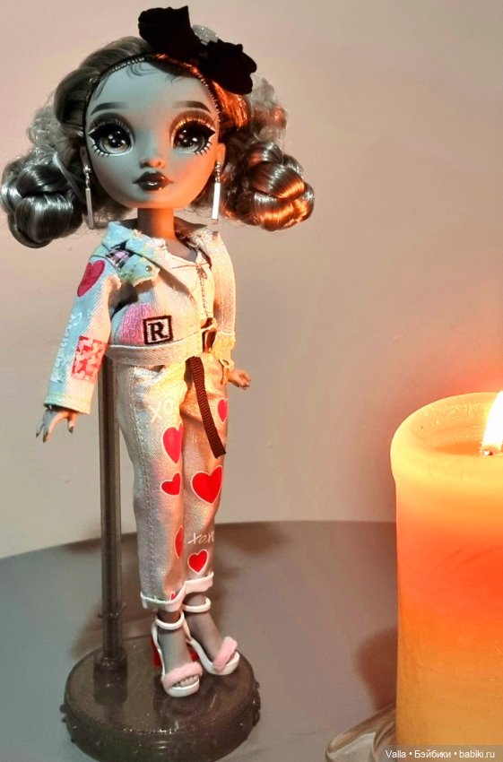 Поиграй со мной! Переодевашки с Николь