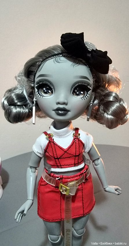 Поиграй со мной! Переодевашки с Николь