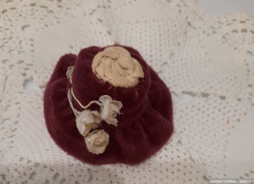 Скороспелая шляпка🤠🥰 — Редкие антикварные куклы и реплики: воск