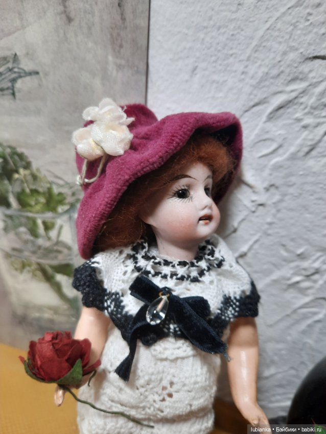 Скороспелая шляпка🤠🥰 — Редкие антикварные куклы и реплики: воск