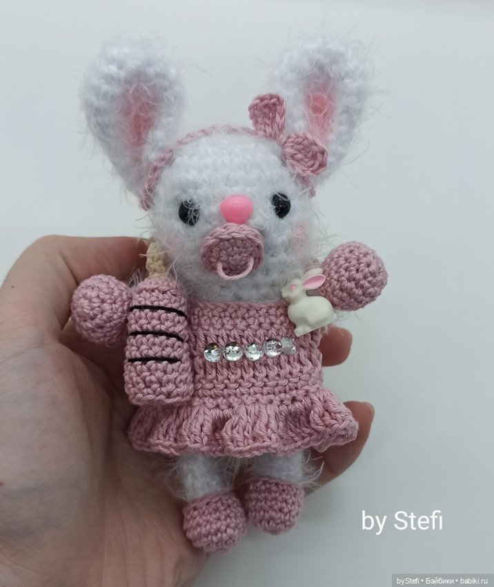 Зайчишка Малинка — Вязаные игрушки и амигуруми: крючком