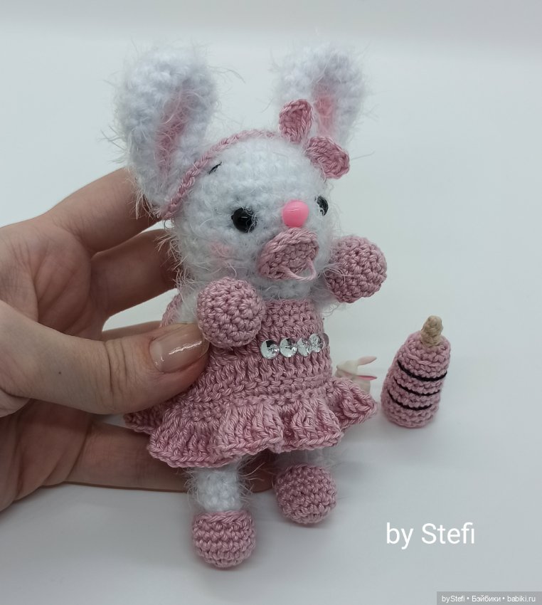 Зайчишка Малинка — Вязаные игрушки и амигуруми: крючком