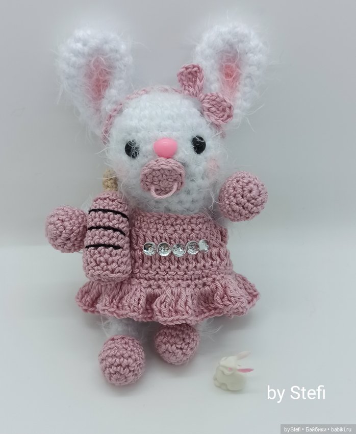 Зайчишка Малинка — Вязаные игрушки и амигуруми: крючком