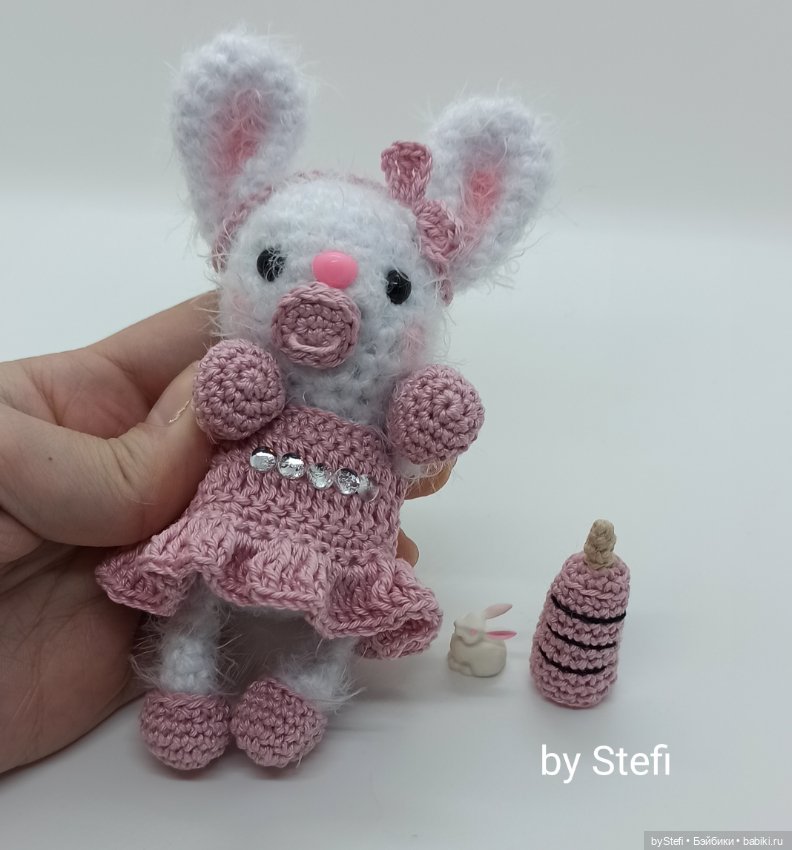 Зайчишка Малинка — Вязаные игрушки и амигуруми: крючком
