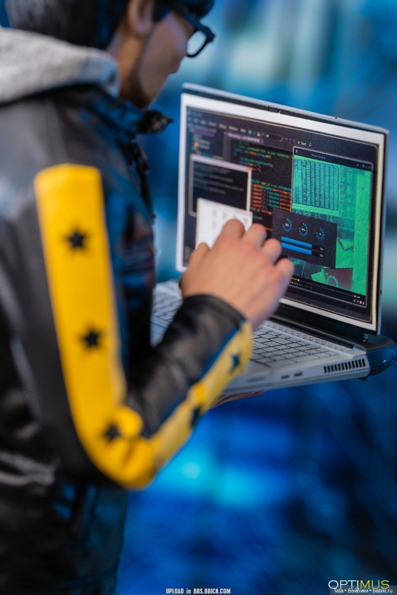 Состоялся релиз фигурки Хидэо Кодзимы масштабе 1/6 от Worldbox (фото 8)