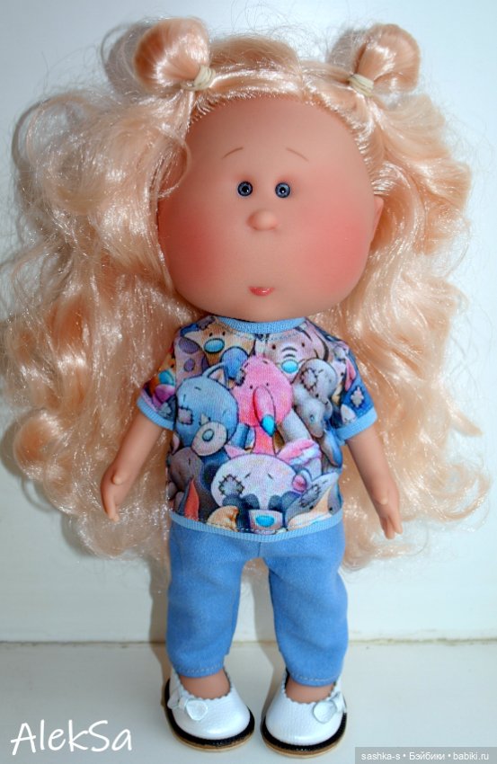 Сладкая булочка — Куклы Nines d'Onil (Нинес): Миа (Mia) (фото 10)