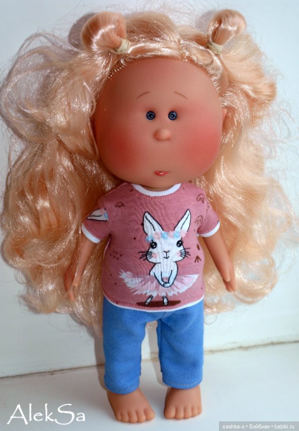 Сладкая булочка — Куклы Nines d'Onil (Нинес): Миа (Mia)