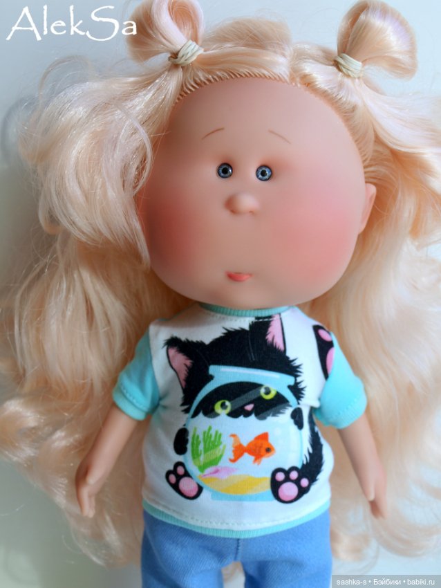 Сладкая булочка — Куклы Nines d'Onil (Нинес): Миа (Mia) (фото 4)