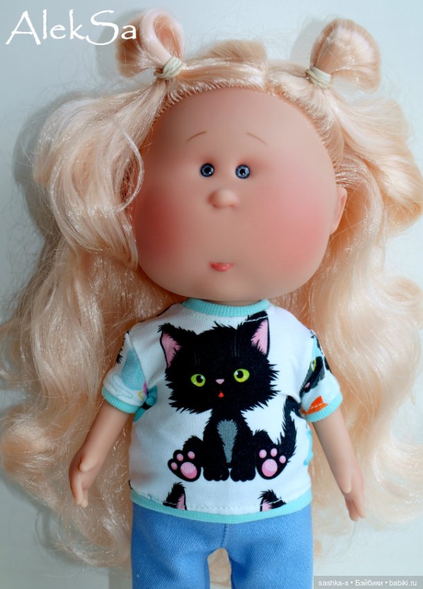 Сладкая булочка — Куклы Nines d'Onil (Нинес): Миа (Mia)