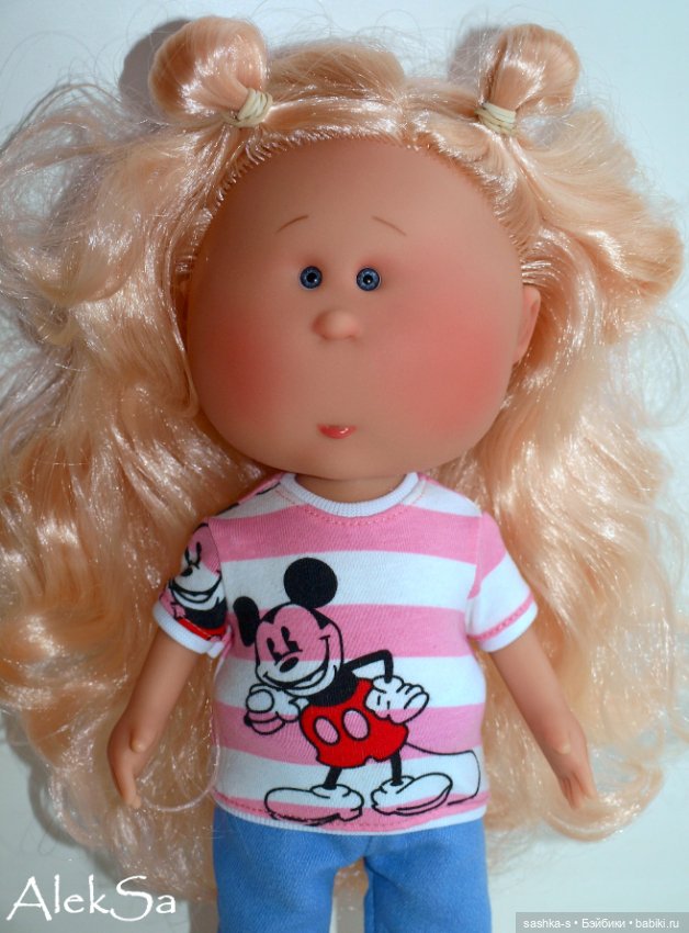 Сладкая булочка — Куклы Nines d'Onil (Нинес): Миа (Mia)