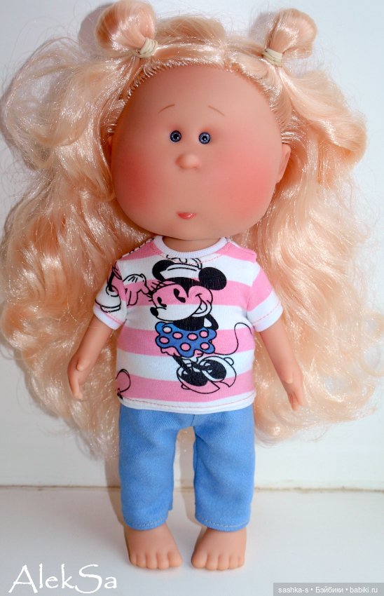 Сладкая булочка — Куклы Nines d'Onil (Нинес): Миа (Mia)