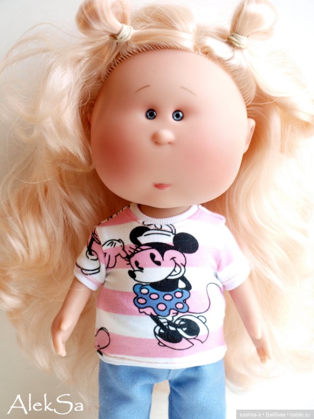 Сладкая булочка — Куклы Nines d'Onil (Нинес): Миа (Mia)