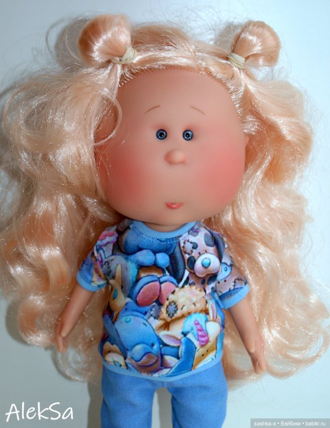 Сладкая булочка — Куклы Nines d'Onil (Нинес): Миа (Mia) (фото 7)