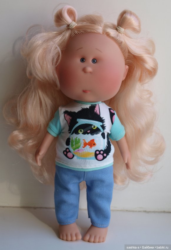 Сладкая булочка — Куклы Nines d'Onil (Нинес): Миа (Mia) (фото 3)