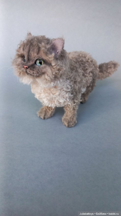 Реалистичный котенок Селкирк рекс в натуральную величину