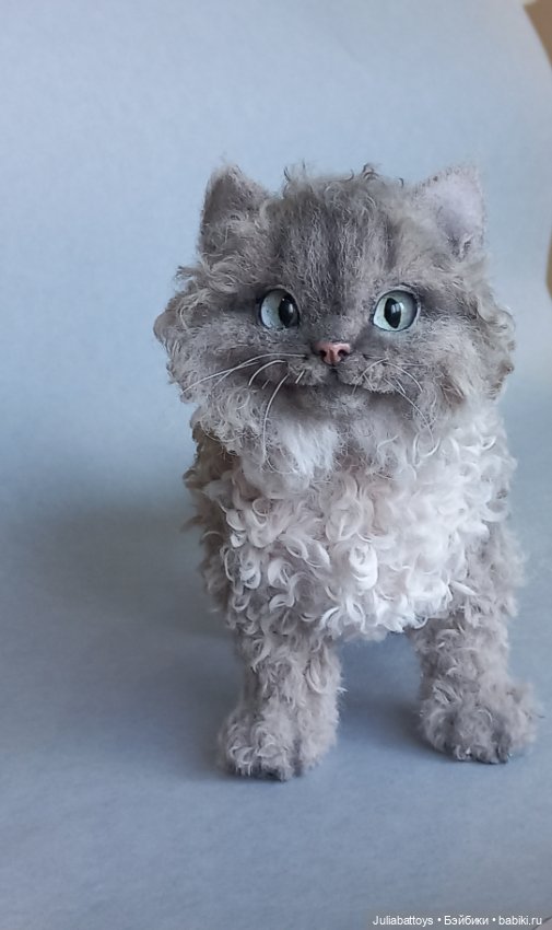Реалистичный котенок Селкирк рекс в натуральную величину