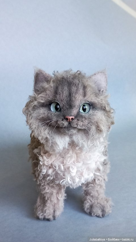 Реалистичный котенок Селкирк рекс в натуральную величину